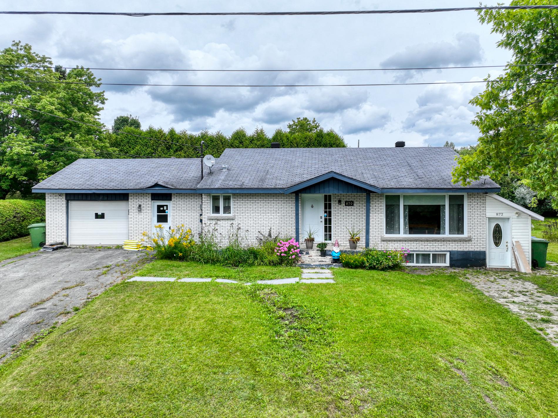 870Z-872Z Rue Grégoire — photo 1