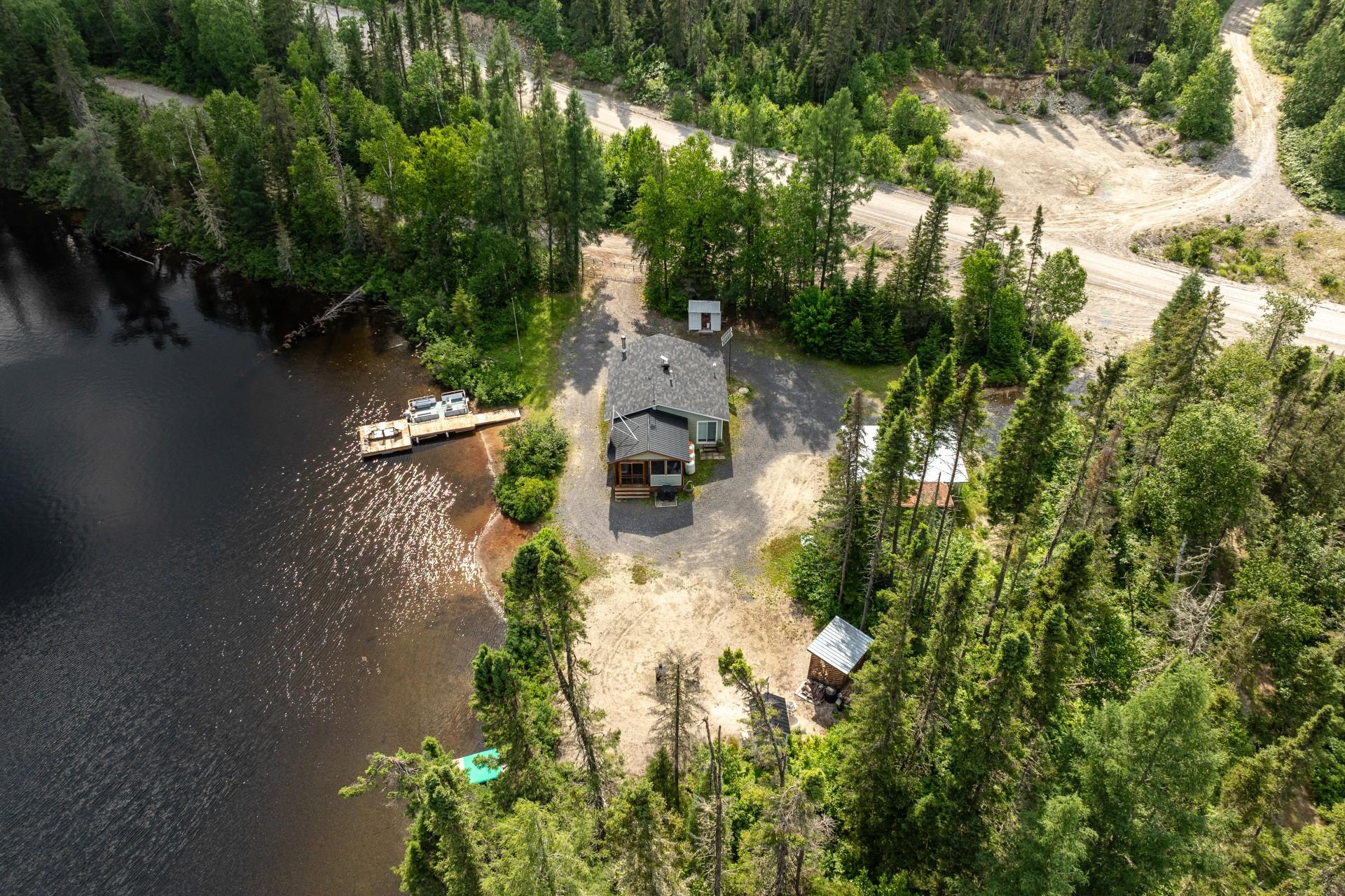 663 Ch. du Lac-à-l'Ours — photo 2