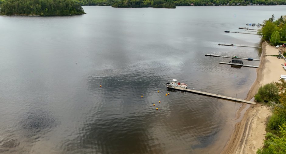 Accès au plan d'eau