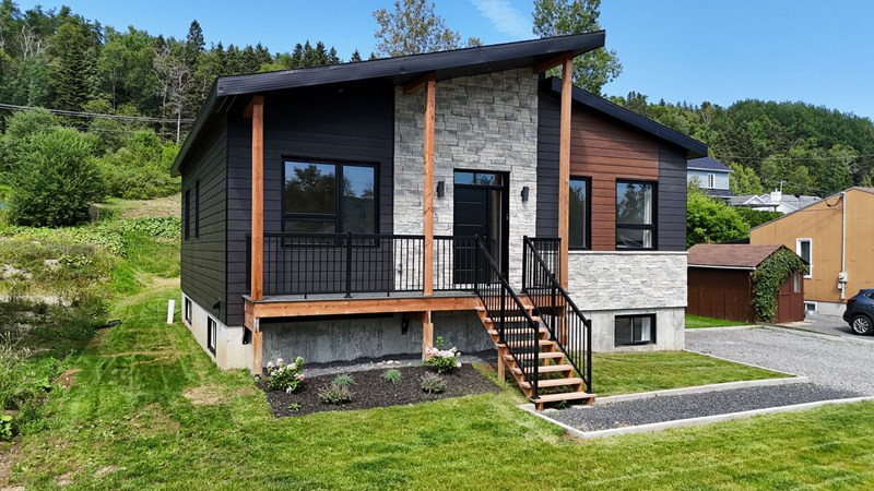Maison à vendre à La Malbaie — 540, Boul. Kane