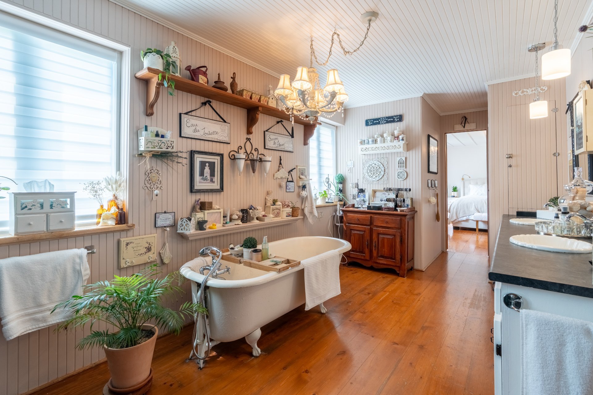 Salle de bains attenante à la CCP