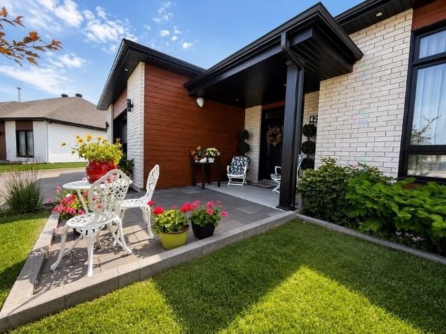 426 Av. d'Iberville — photo 3