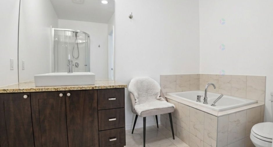 Salle de bains attenante à la CCP
