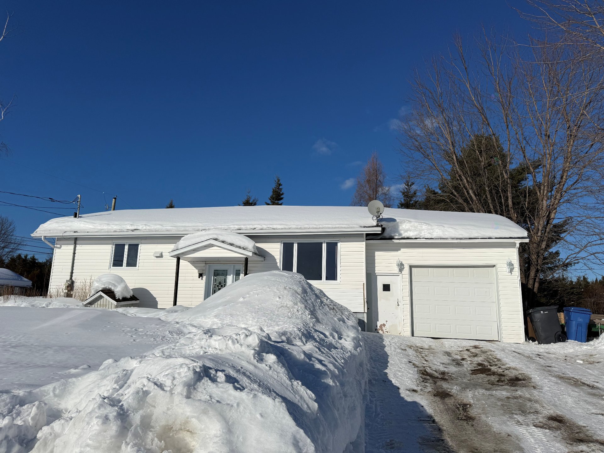 Maison de plain-pied à vendre, Bégin