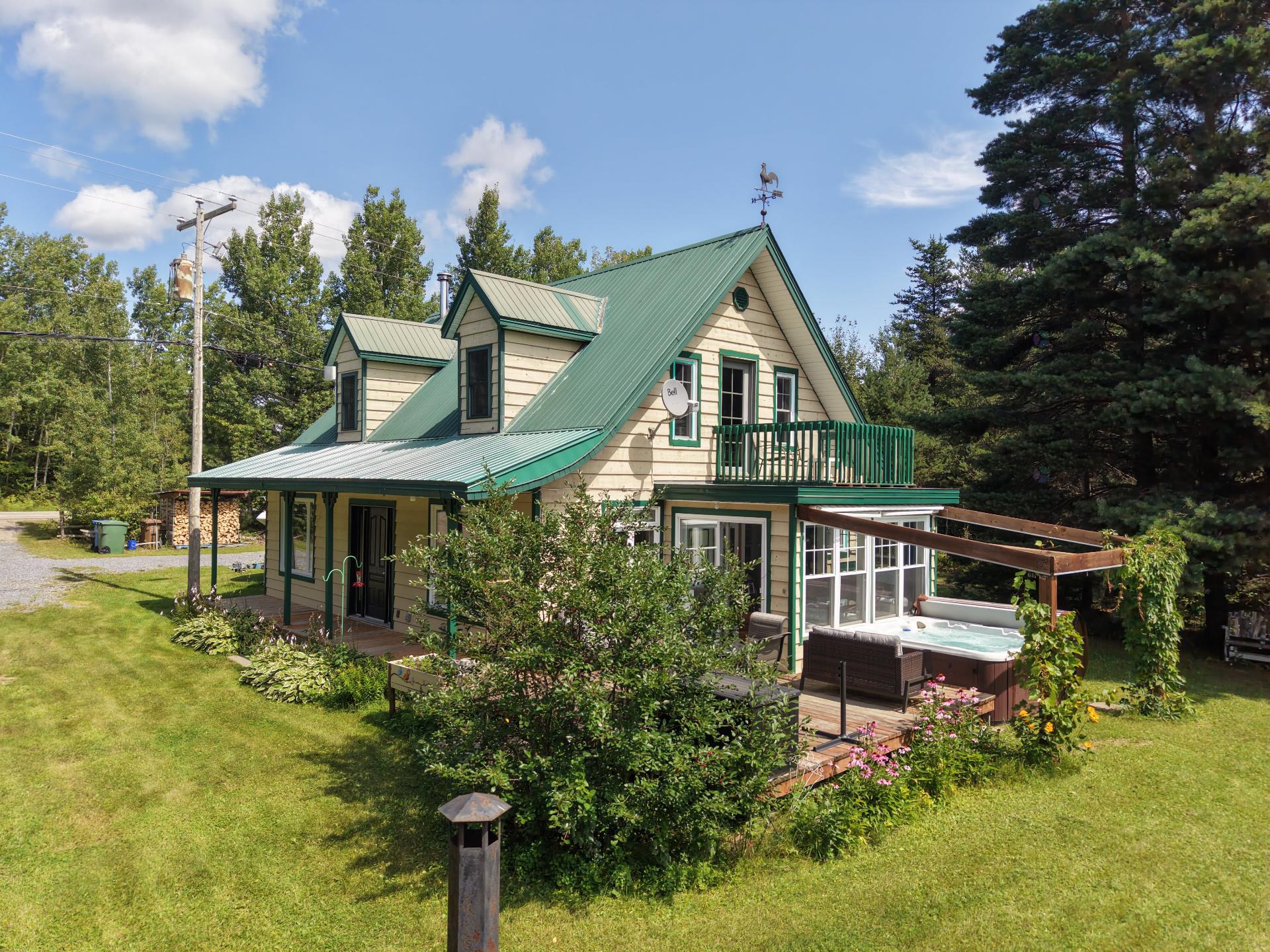 8082 Route de Kénogami — photo 1