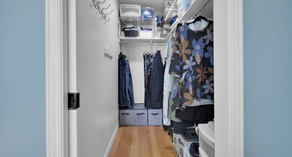 Walk-in closet