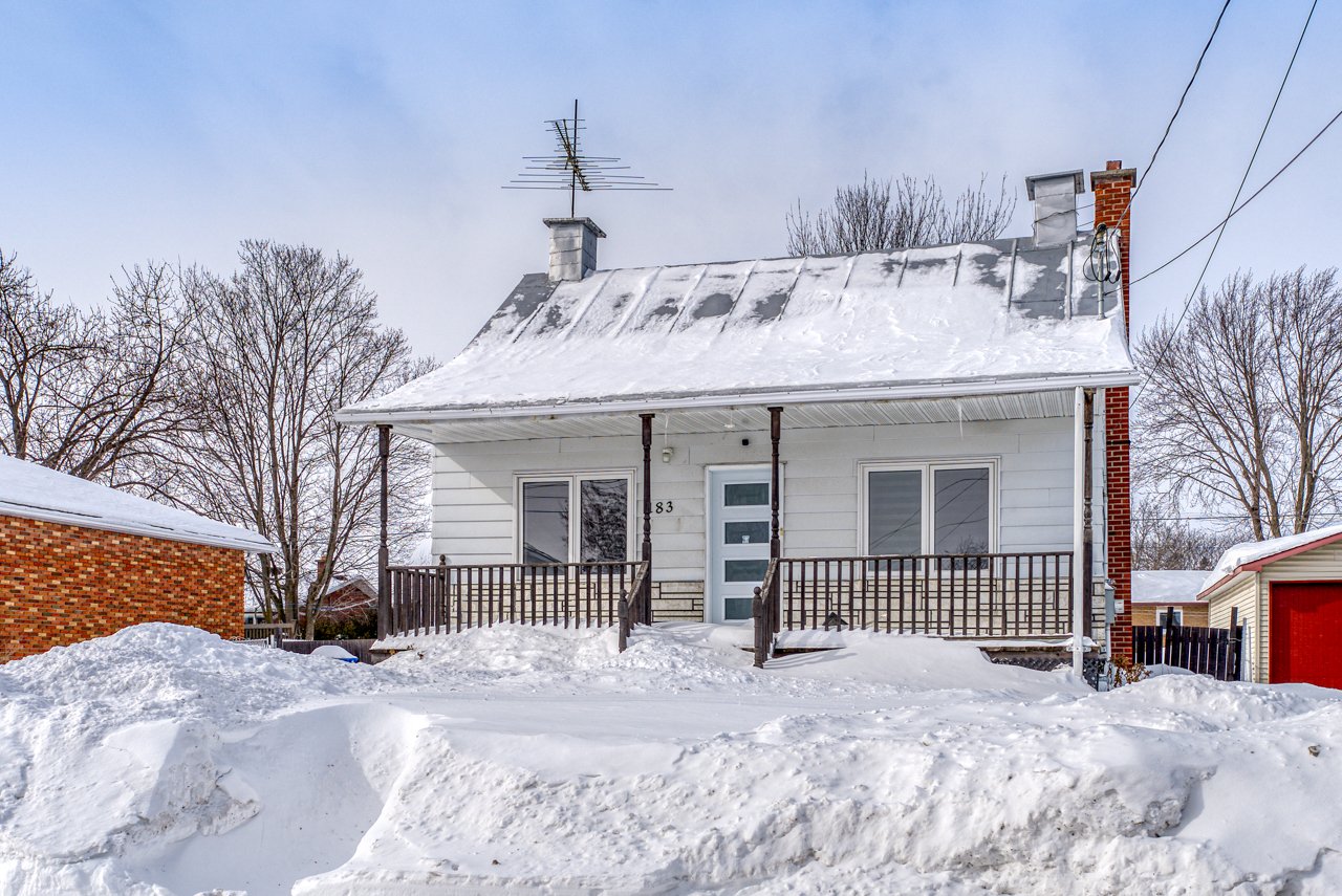 Maison à étages à vendre, Sainte-Anne-des-Plaines
