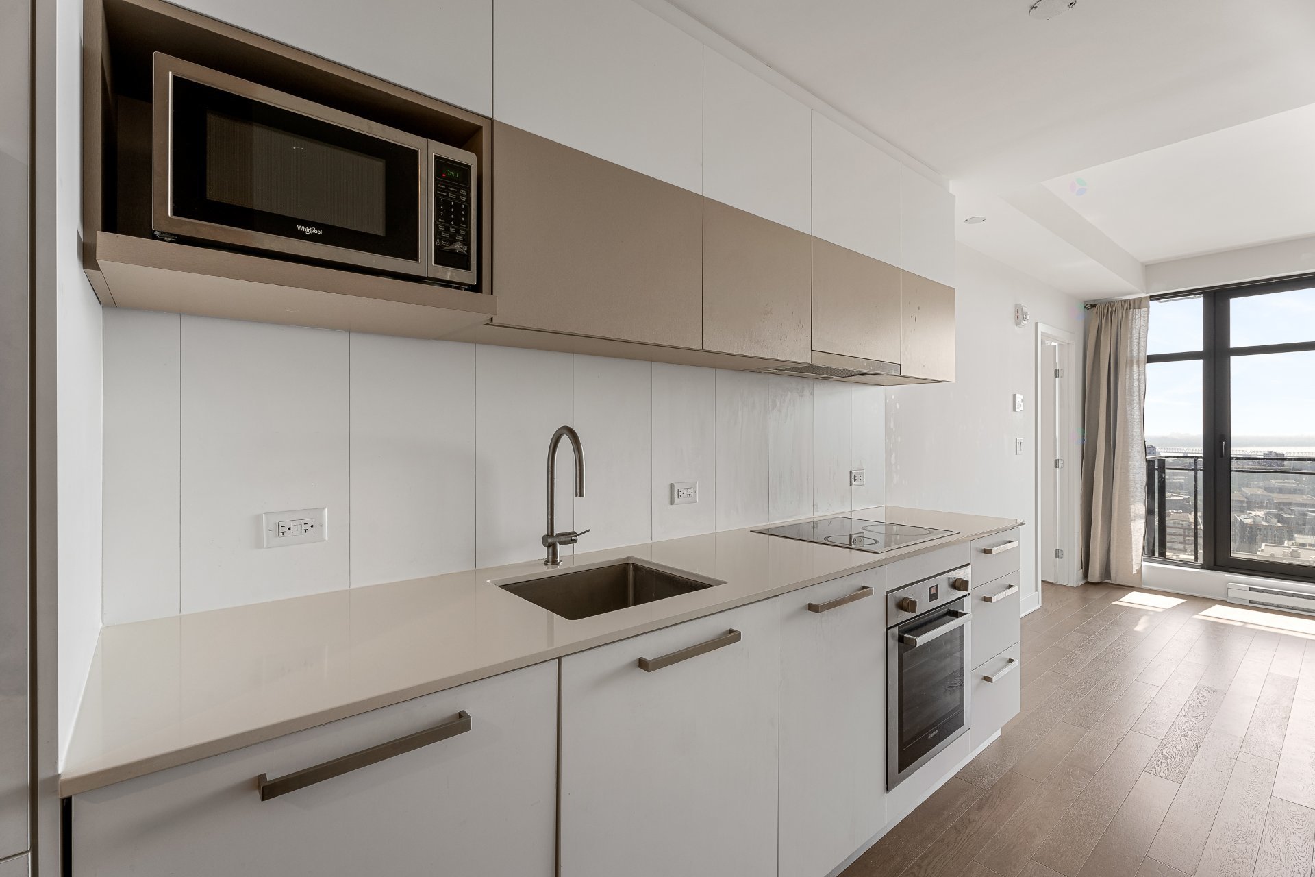 628 Rue St-Jacques (#2407) — photo 2