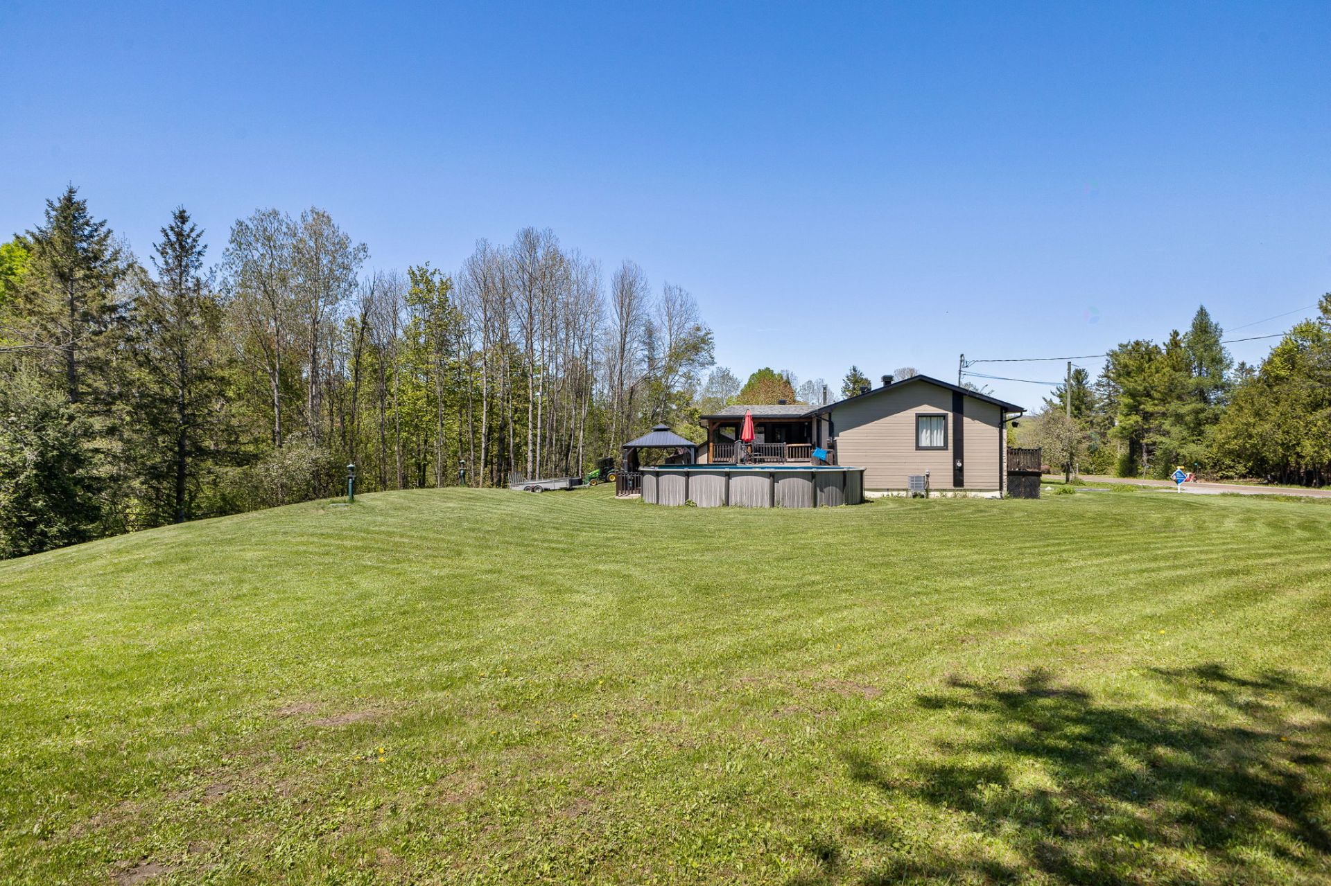 22 Ch. Pine Loop — photo 3
