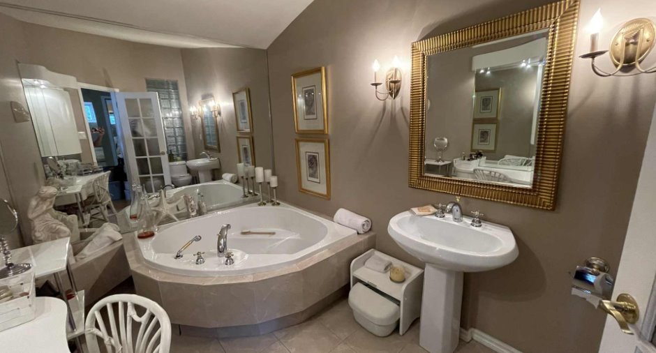 Salle de bains attenante à la CCP