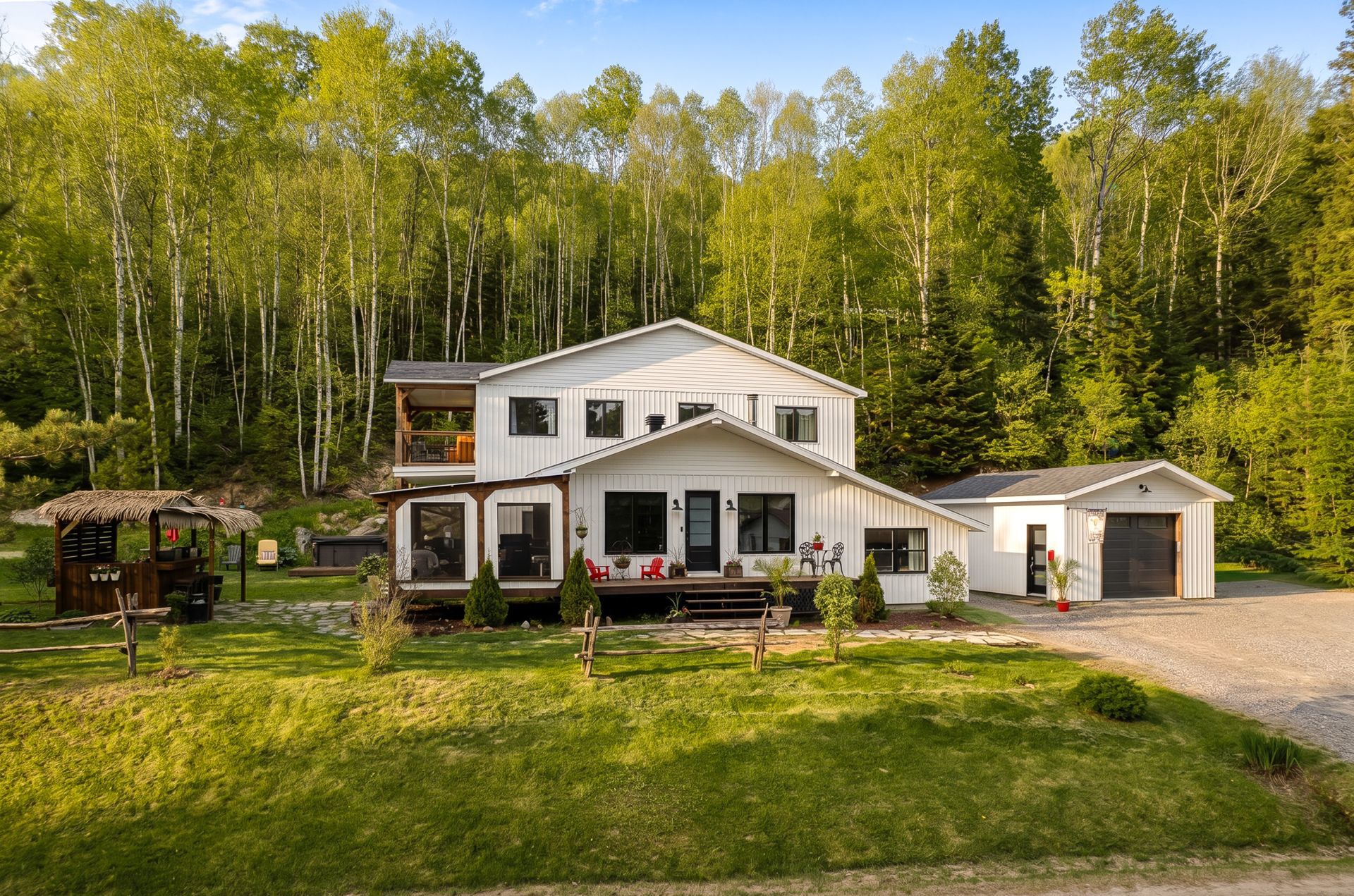 90 Ch. du Lac-St-Louis E. — photo 2