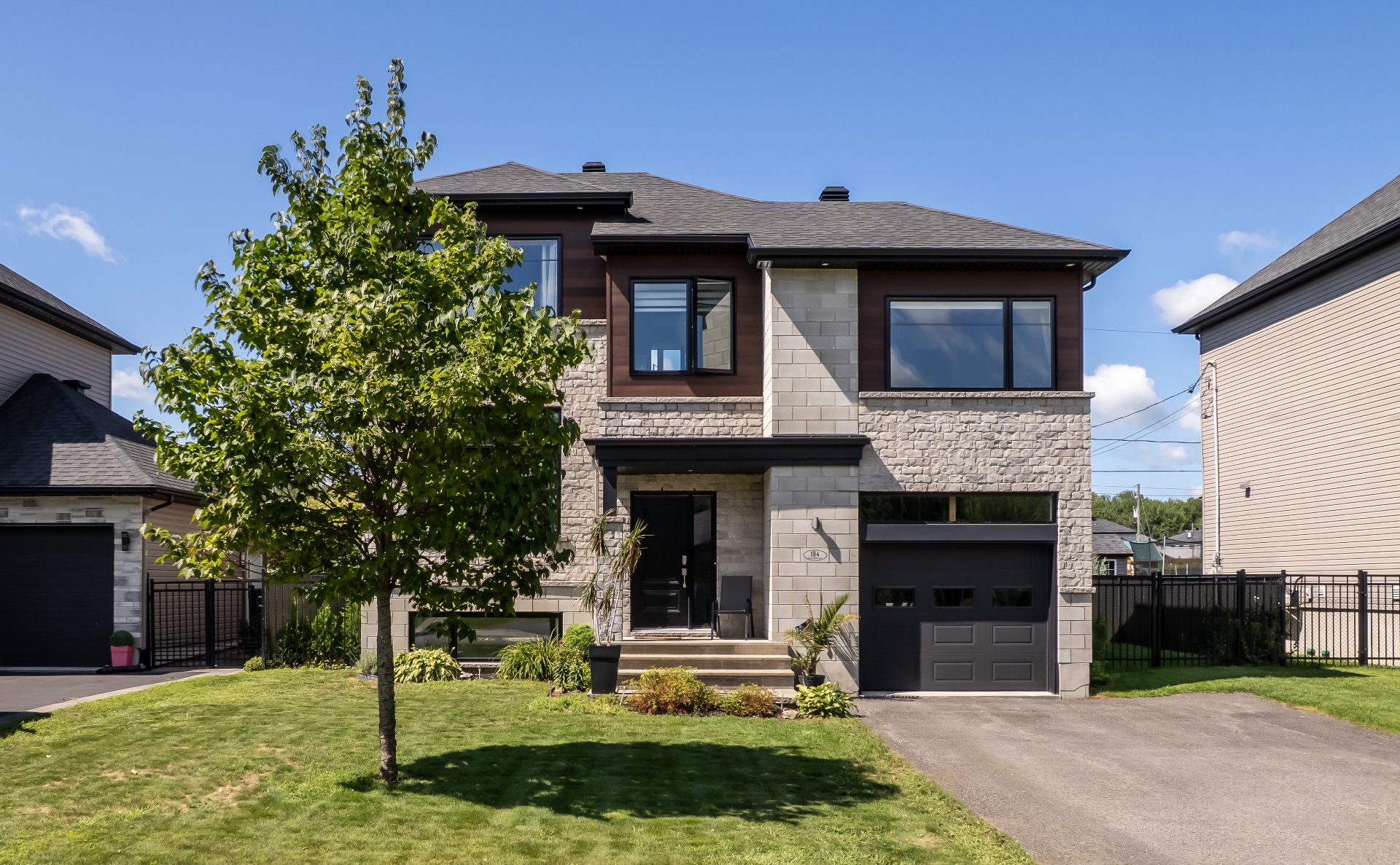 194 Av. du Littoral — photo 1
