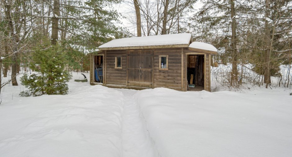 Shed