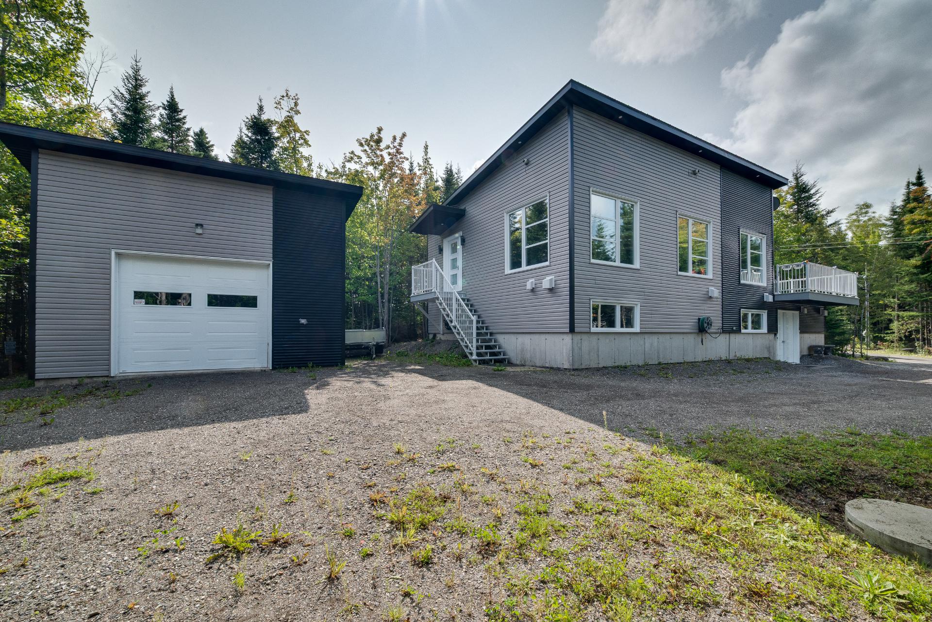 200 Ch. des Trois-Roches — photo 2