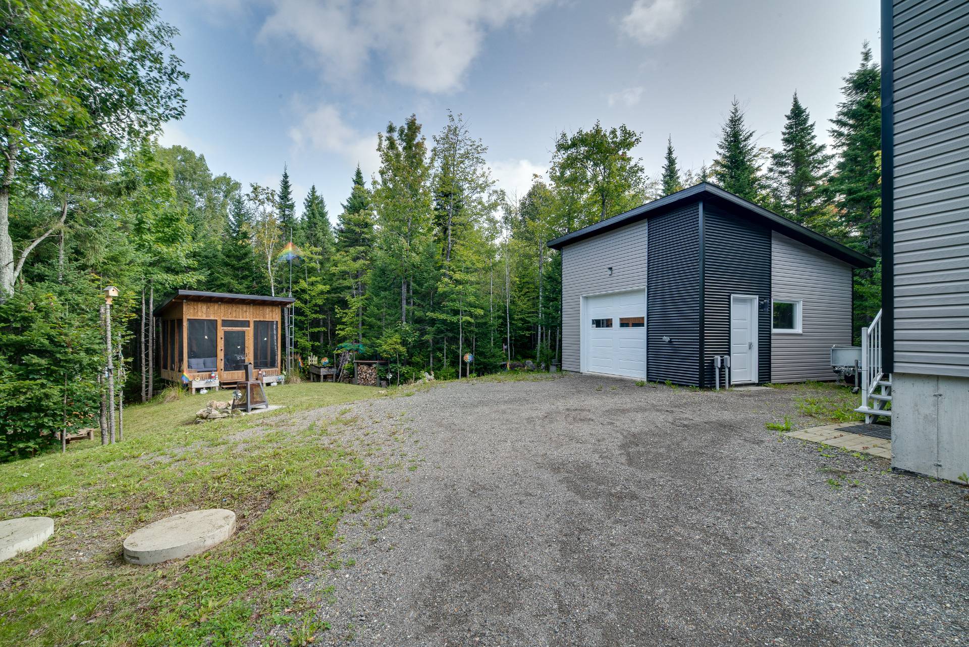 200 Ch. des Trois-Roches — photo 3
