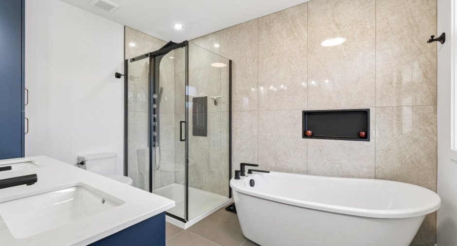 Salle de bains attenante à la CCP