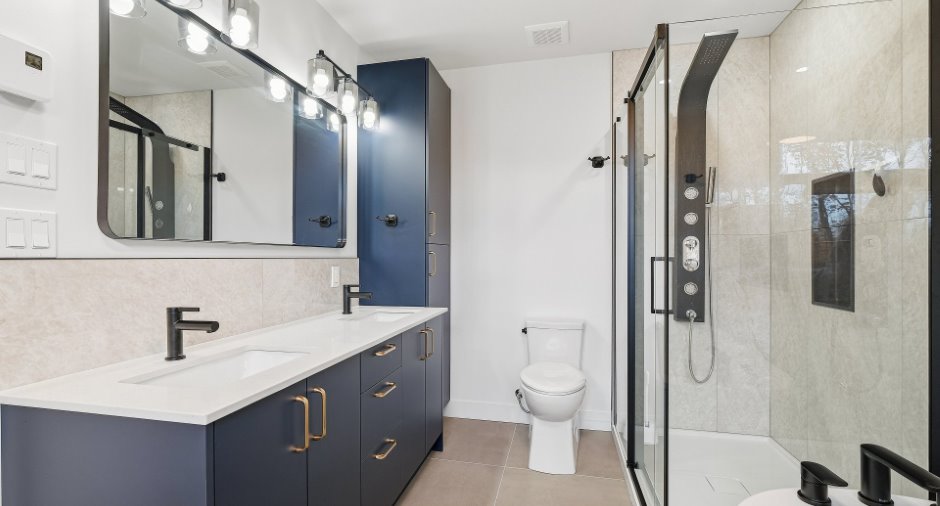 Salle de bains attenante à la CCP