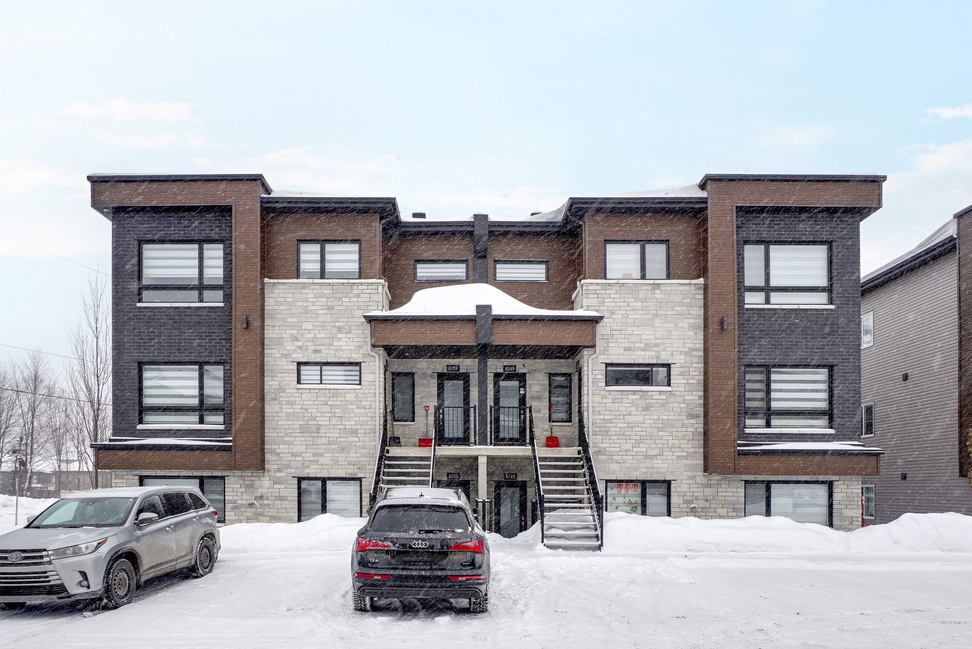 Triplex à vendre, Mirabel