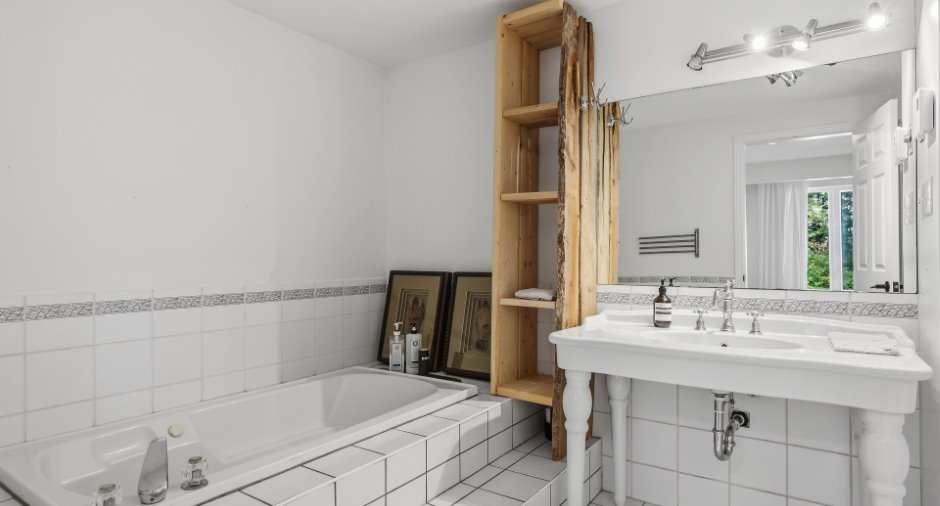 Salle de bains attenante à la CCP