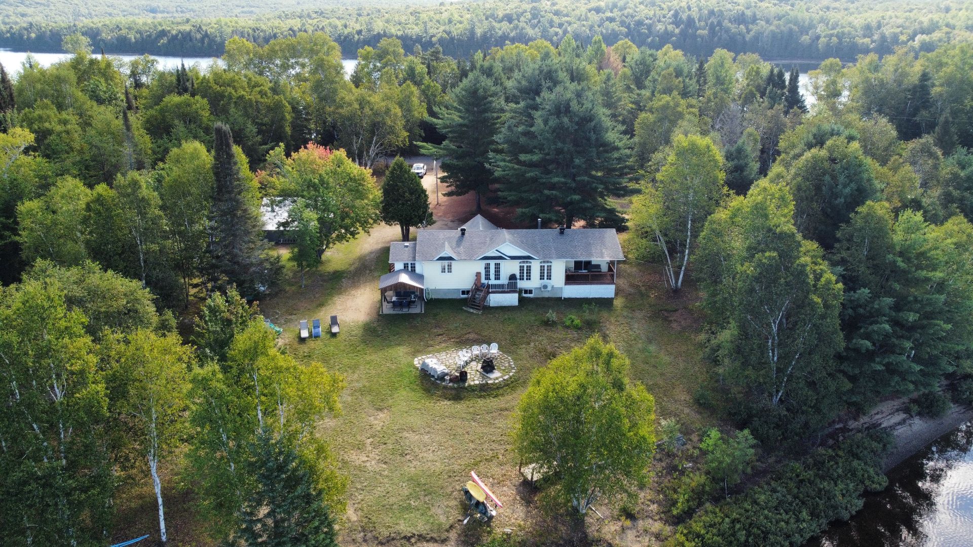 19 Ch. de la Presqu'île — photo 2