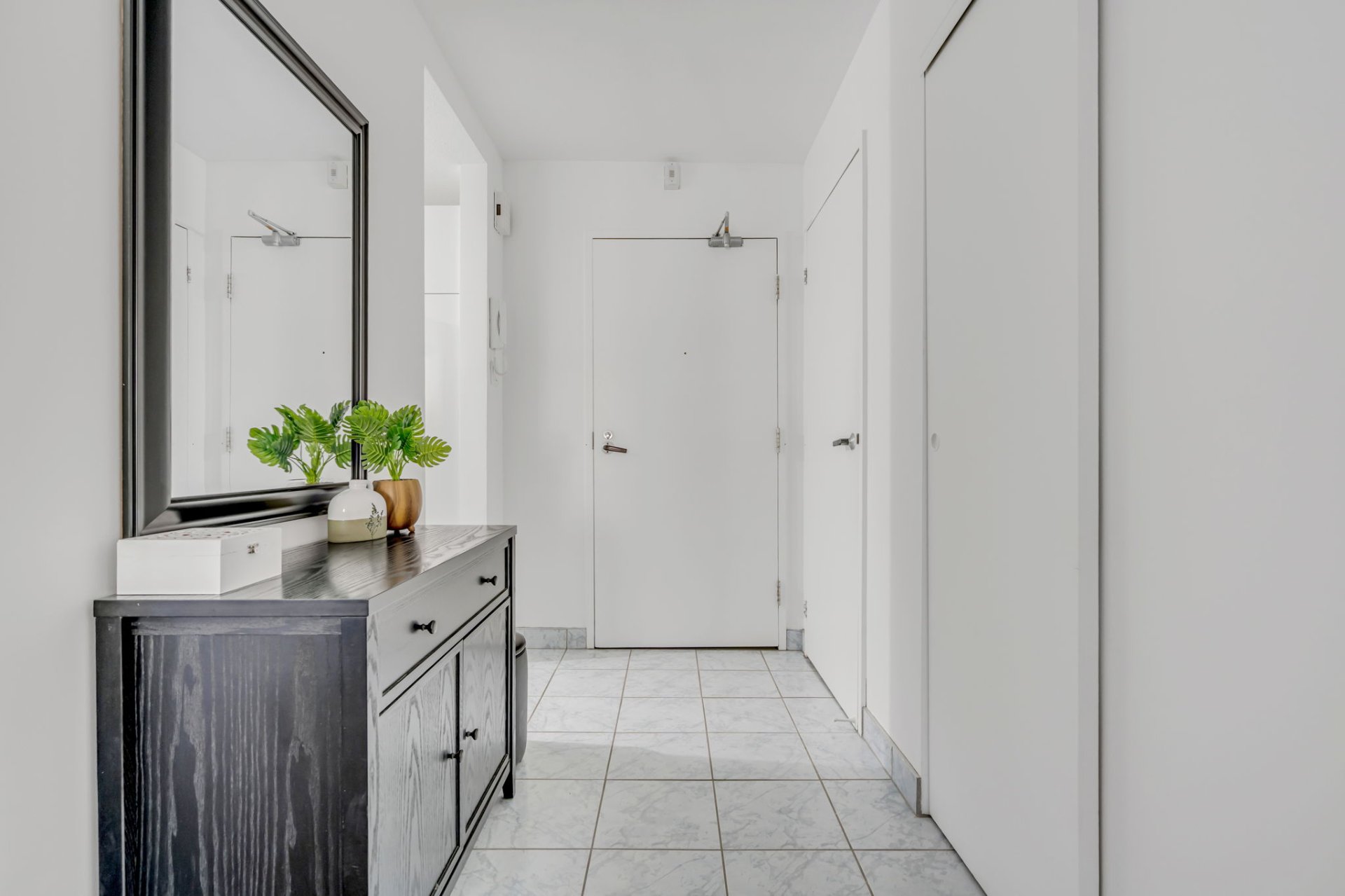 2745 Ch. Ste-Foy (#201) — photo 3
