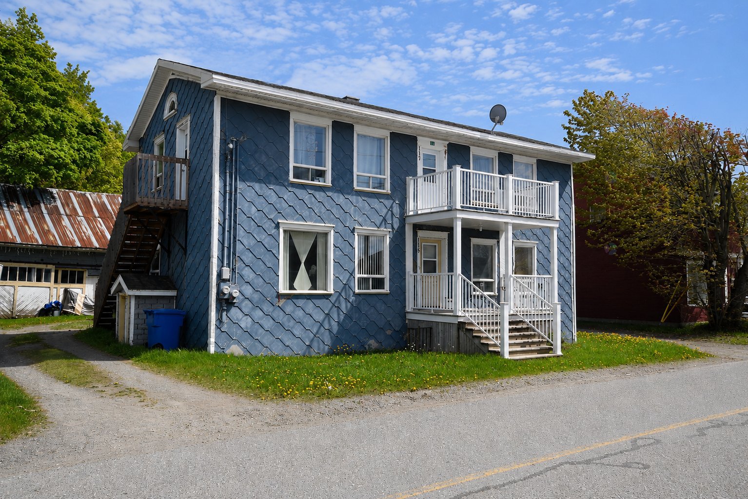 115-117 Rue St-Jean-Baptiste — photo 1