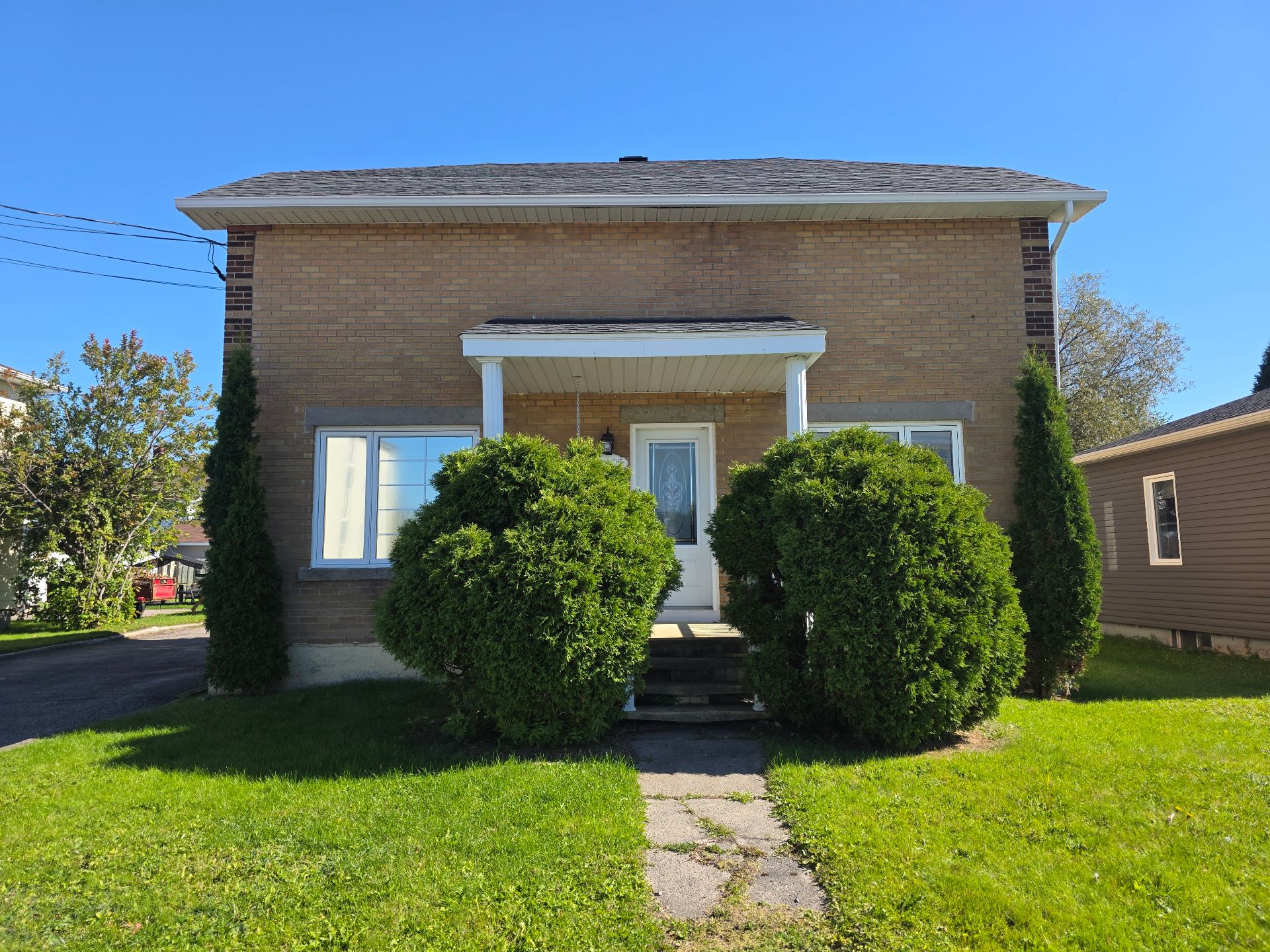 2285-2289 Rue St-Jérôme — photo 1