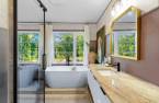 Ensuite bathroom