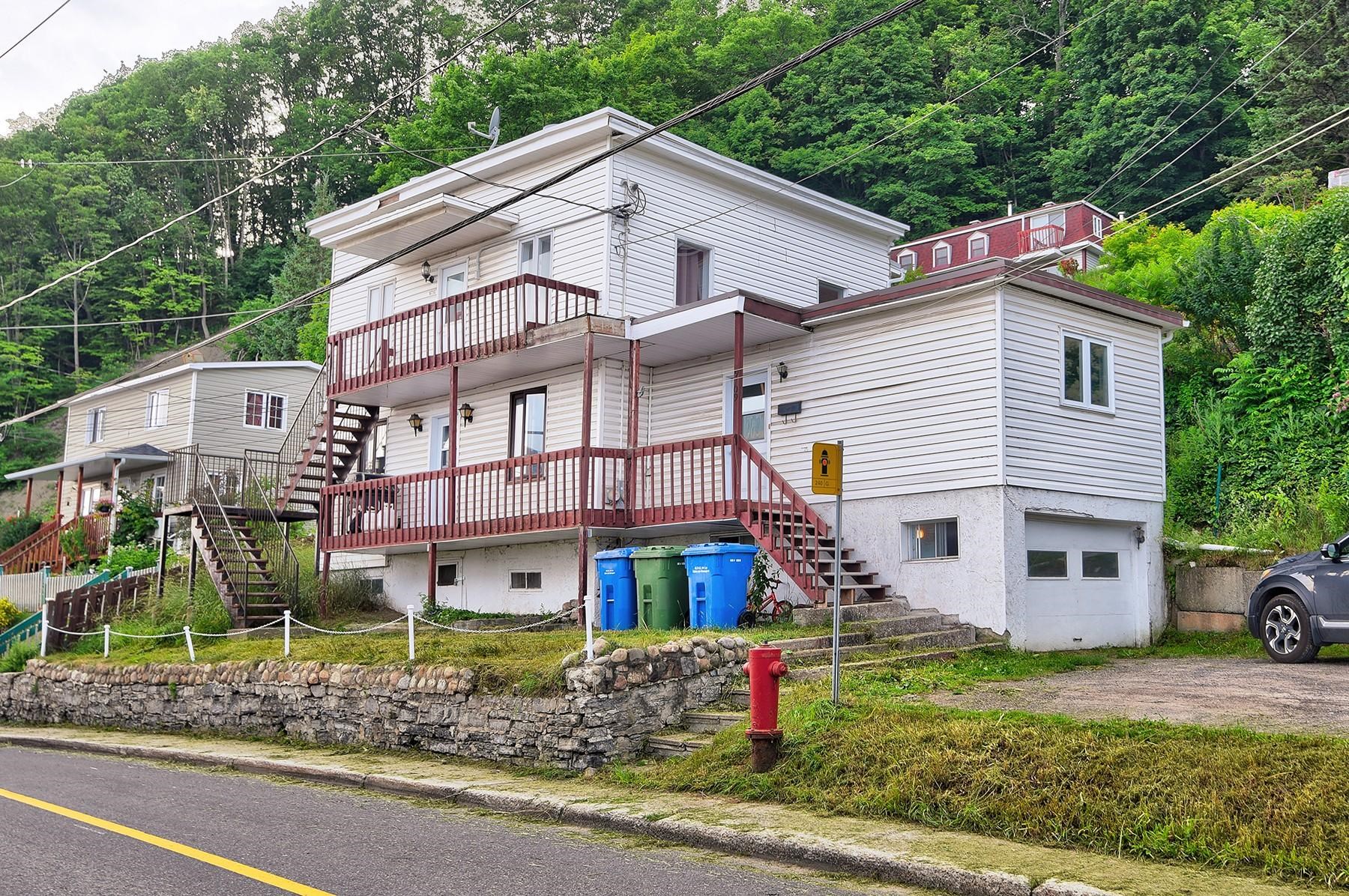 Duplex à vendre, Sainte-Anne-de-Beaupré