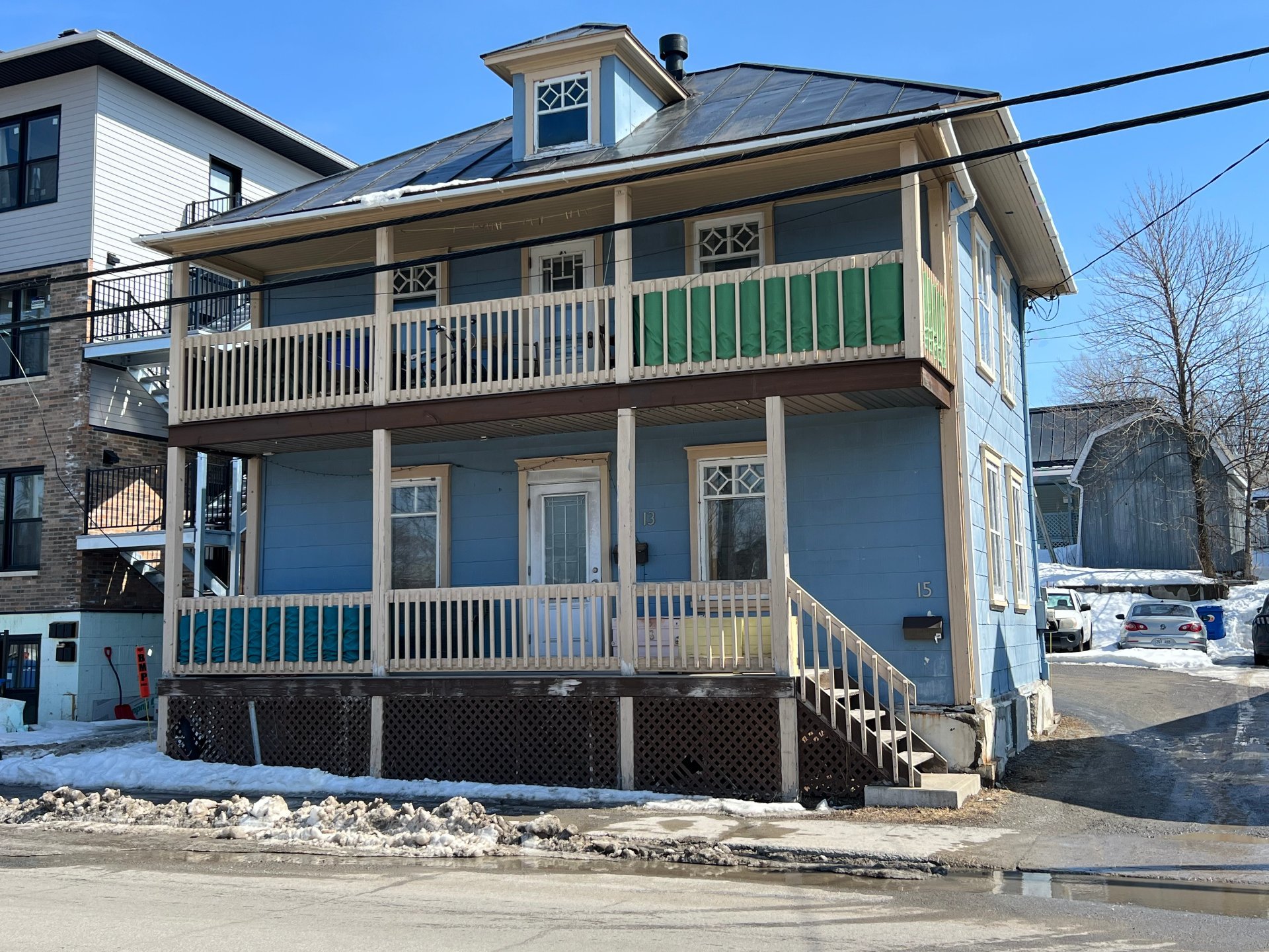 13-15 Rue St-Jean-Baptiste E. — photo 1