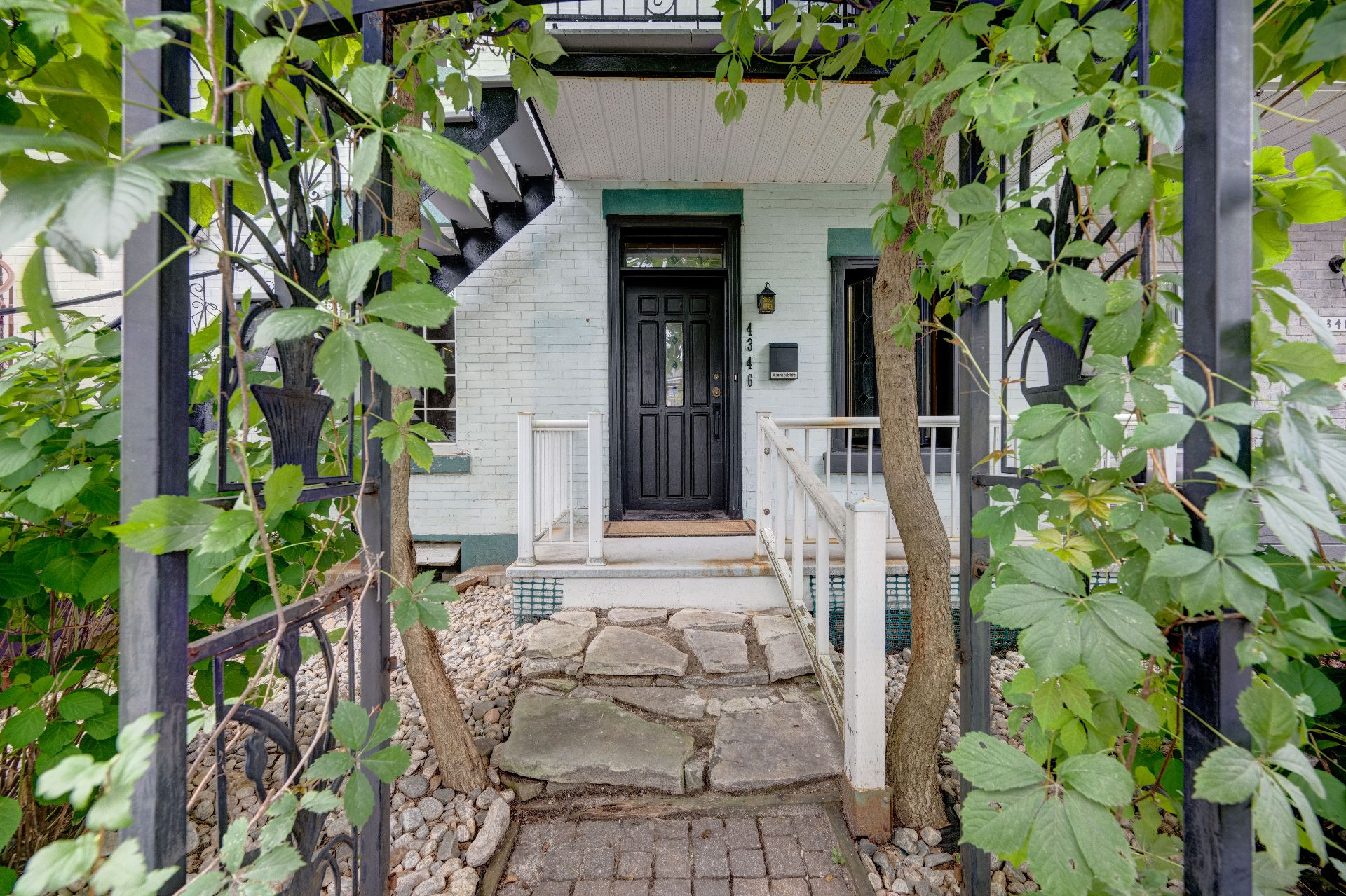 4342-4346 Av. d'Orléans — photo 1