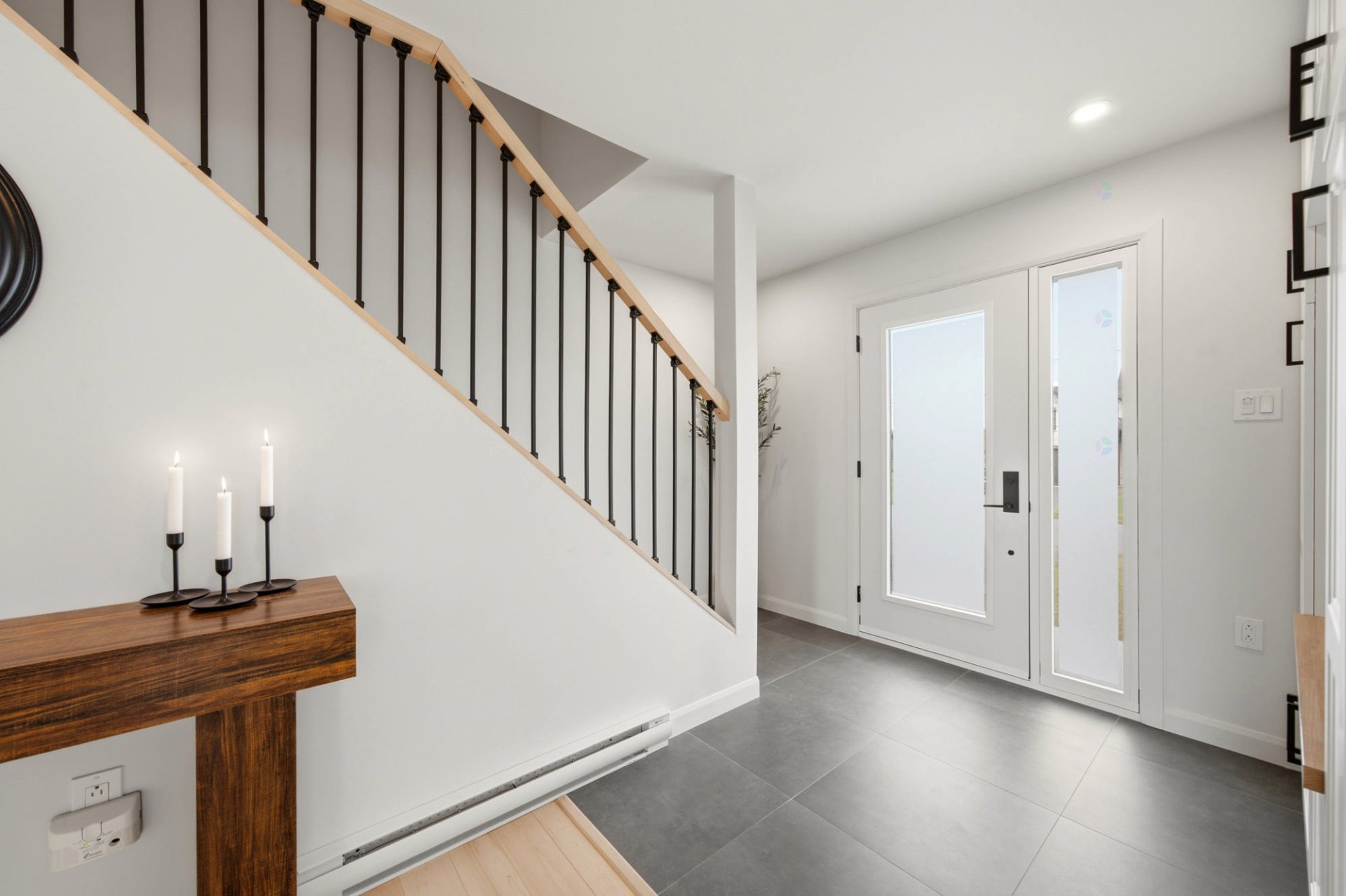 36 Rue Lacharité — photo 3