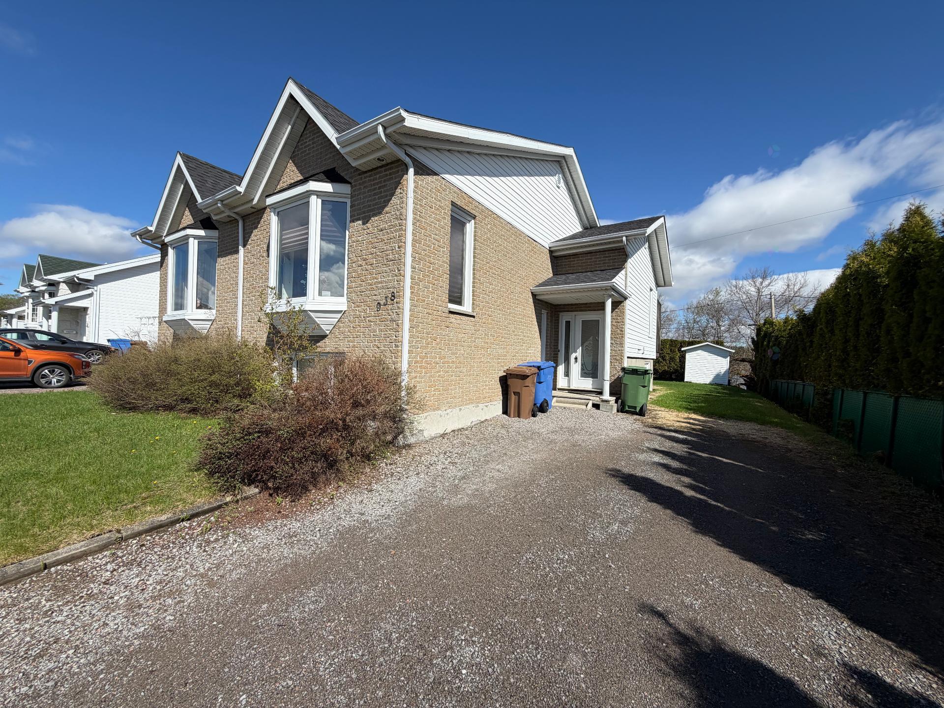 938 Rue des Défibreurs — photo 1