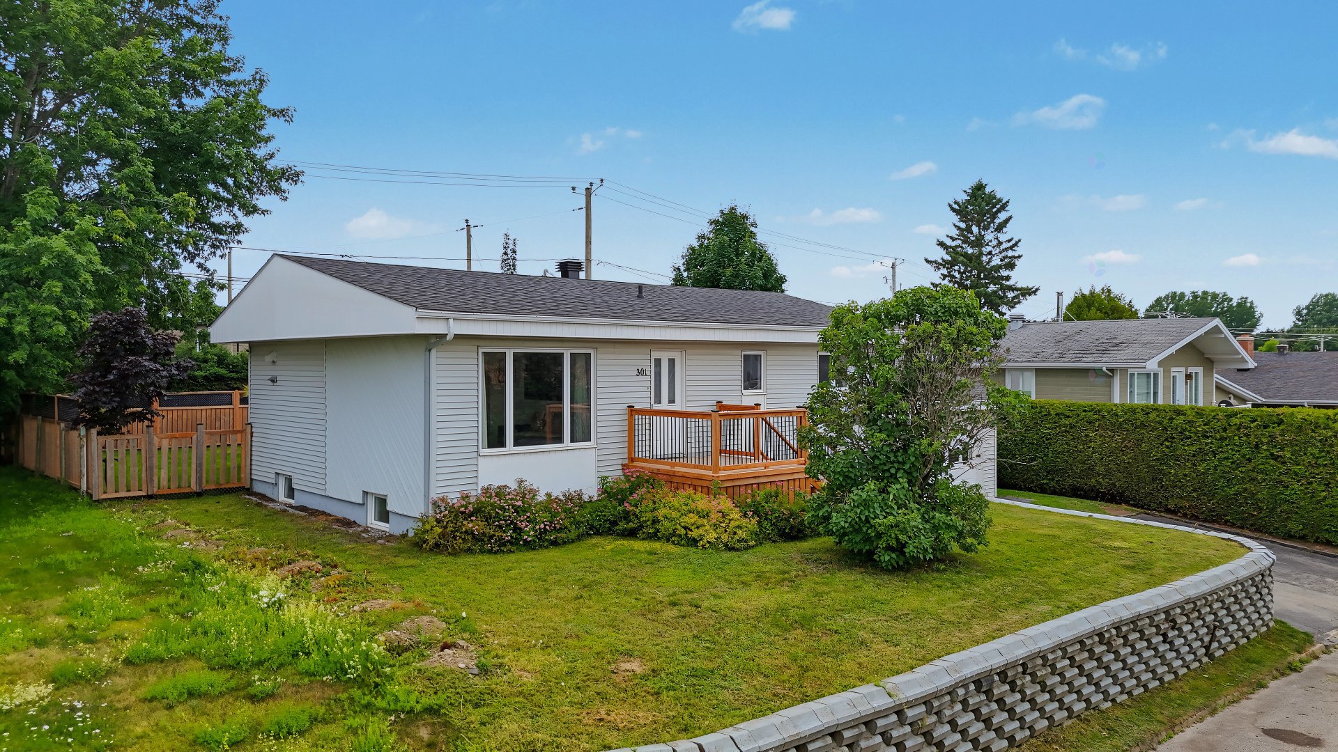 301 Rue du Coteau — photo 3