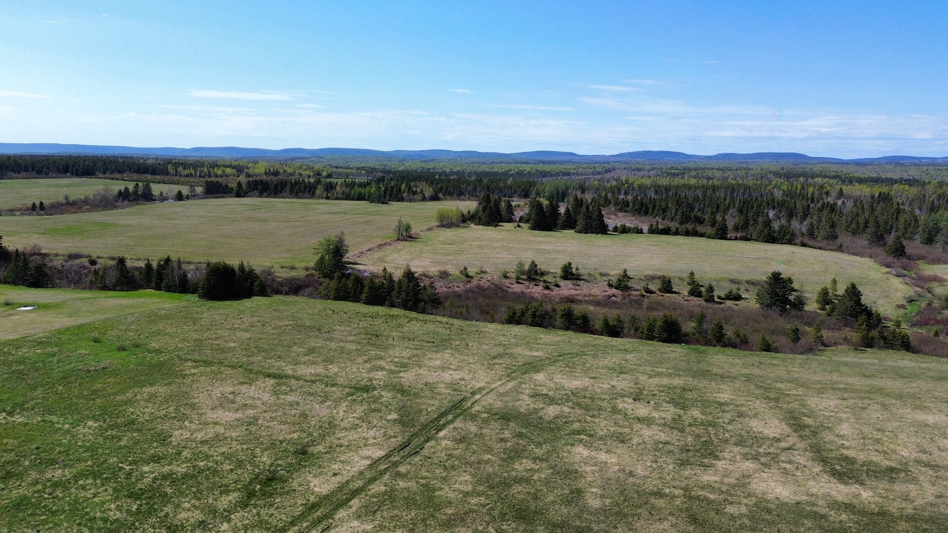 9e rang de St-Jogues — photo 3