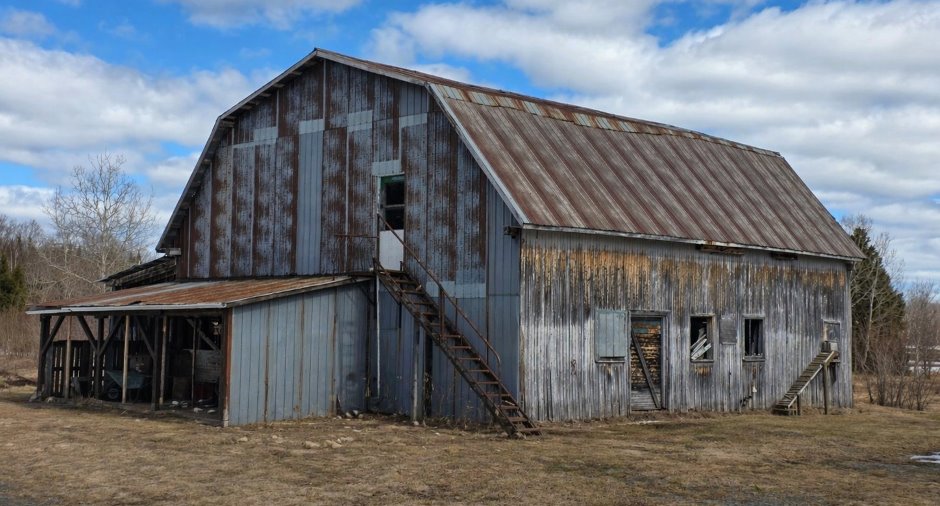 Barn