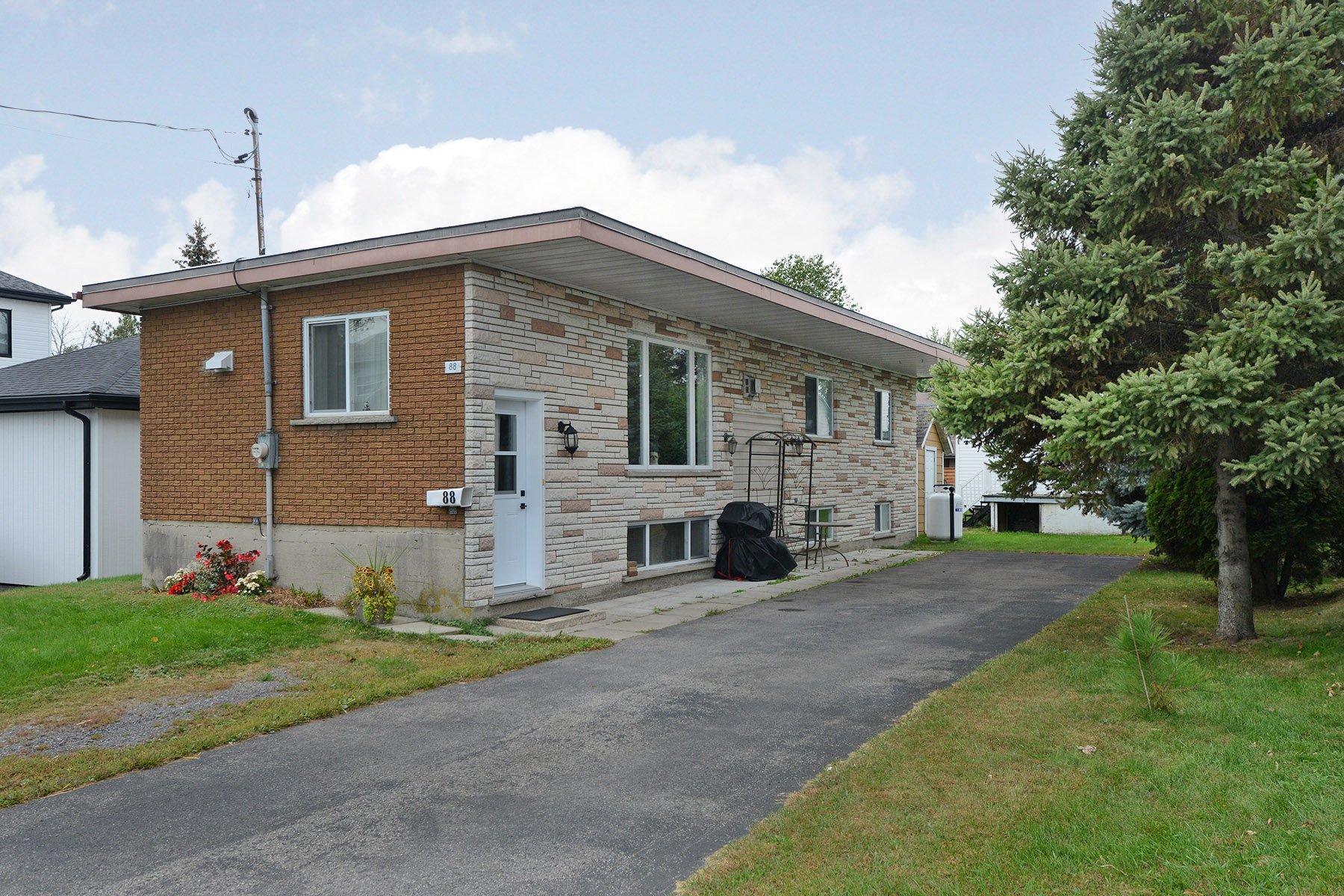 88 Rue des Ormes — photo 2