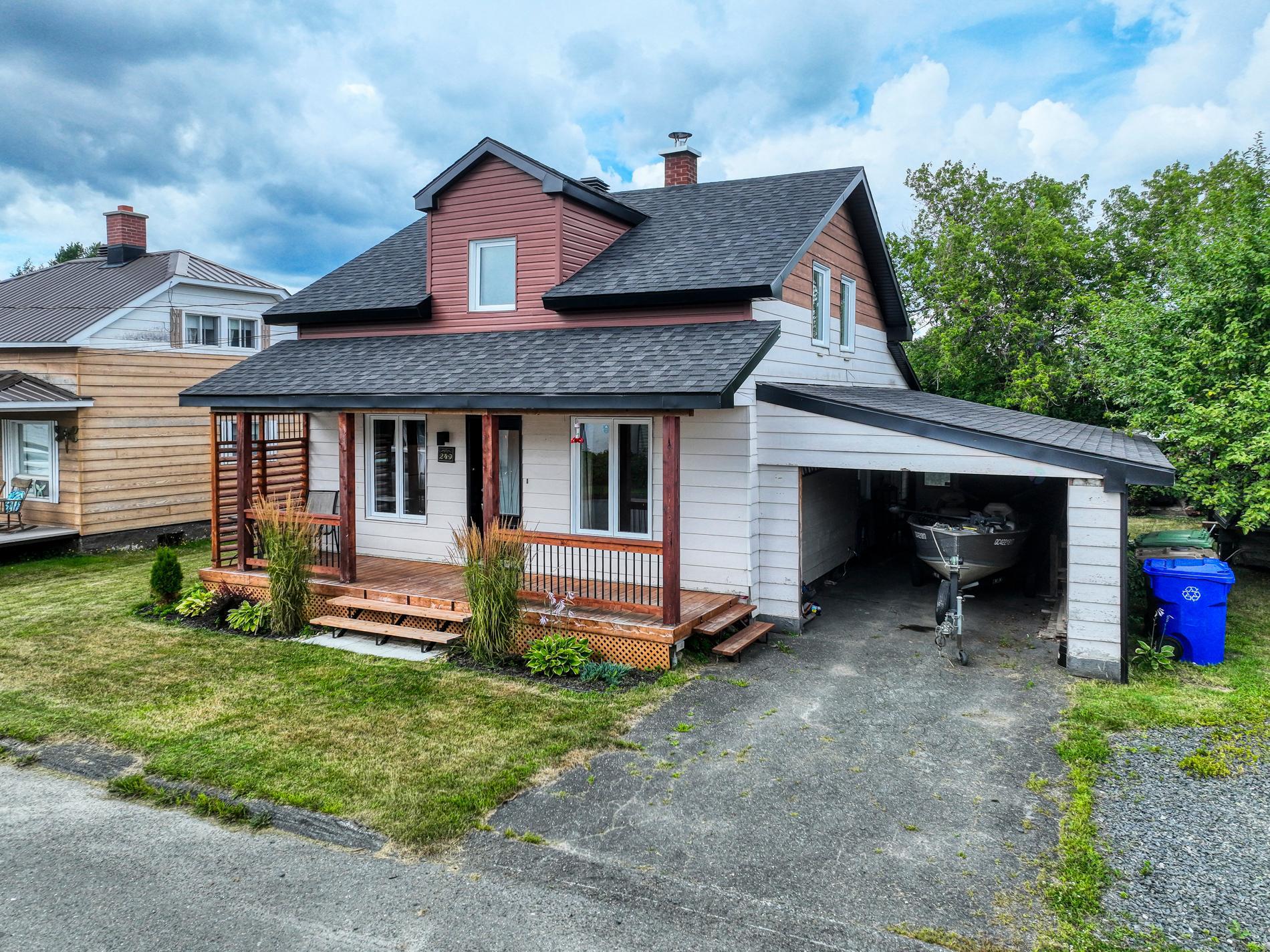 249 Rue Ste-Suzanne — photo 3