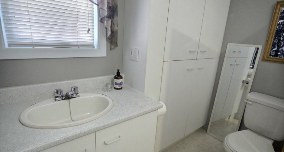 Ensuite bathroom