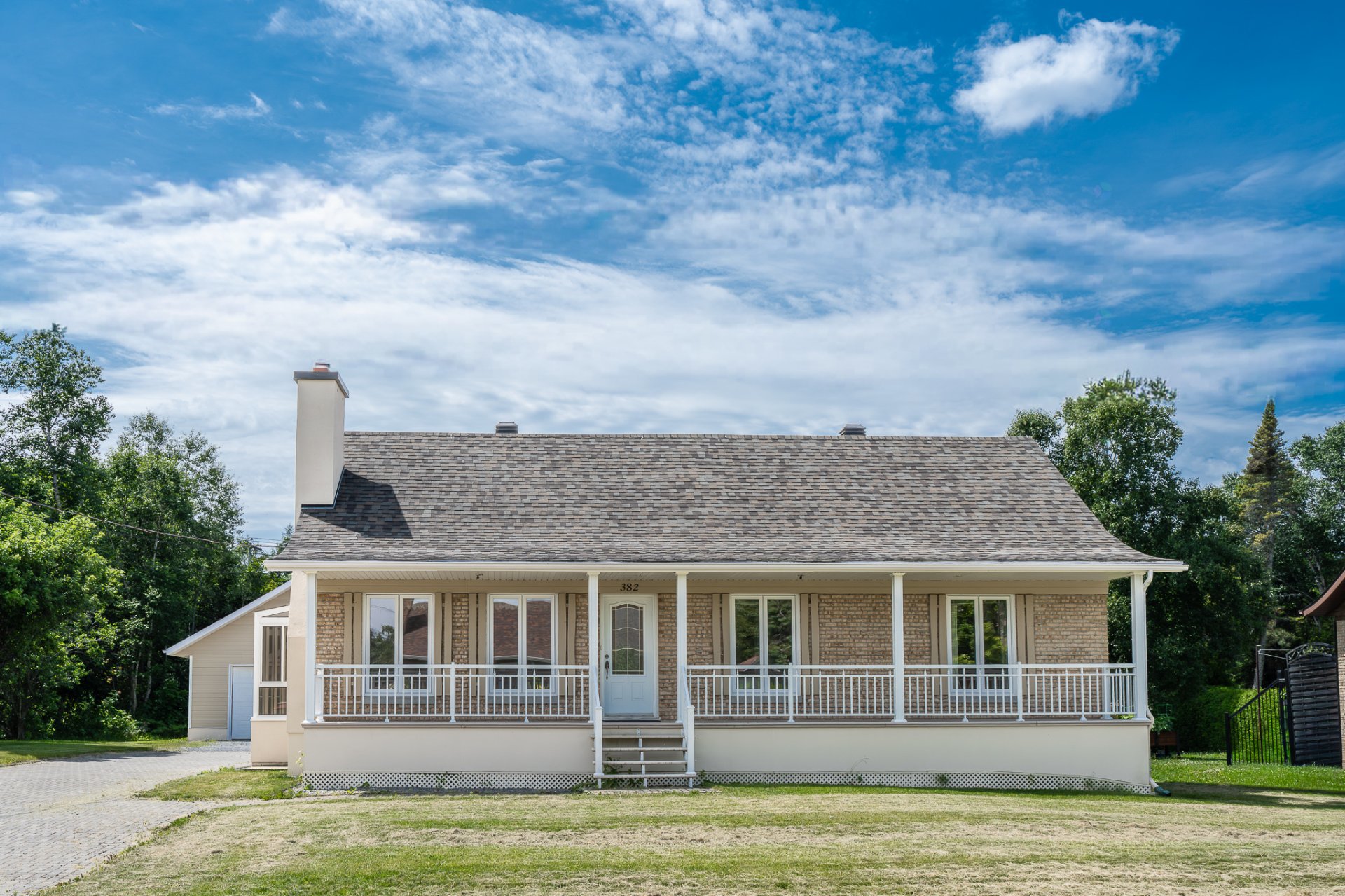 382 Av. Thomas-Dionne — photo 3