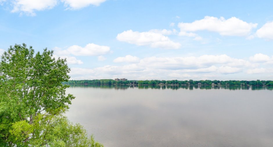 Vue sur l'eau