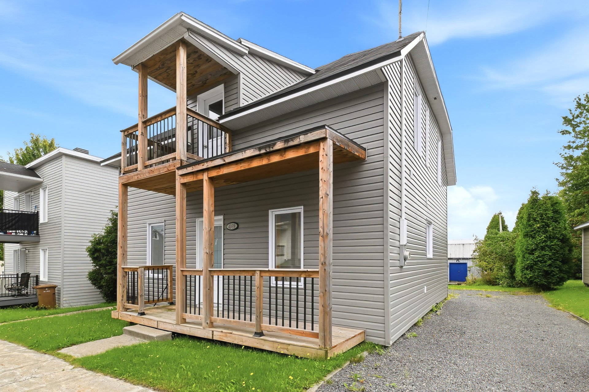 4069 Rue Châteauguay — photo 1