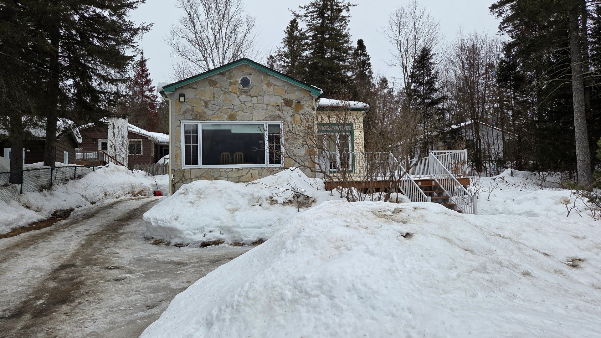 Maison de plain-pied à vendre, Val-Morin