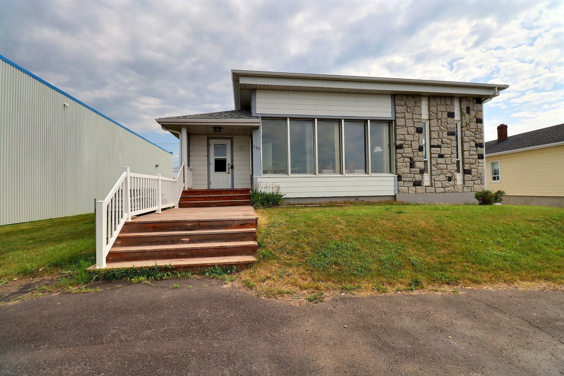 207 Av. de Port-Royal — photo 1