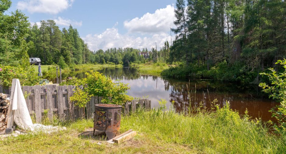 Vue sur l'eau