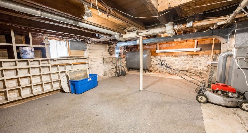 Cave/ chambre froide