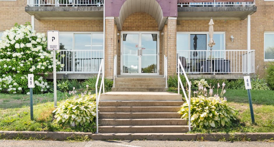 Façade
