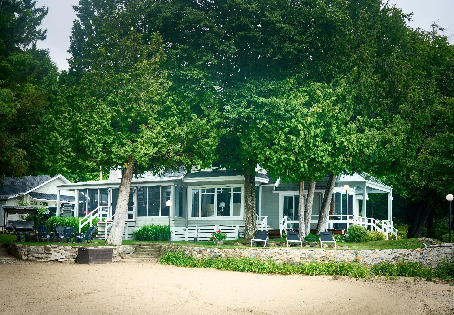 266 Ch. du Tour-du-Lac — photo 1