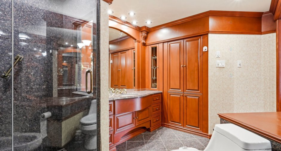 Salle de bains attenante à la CCP