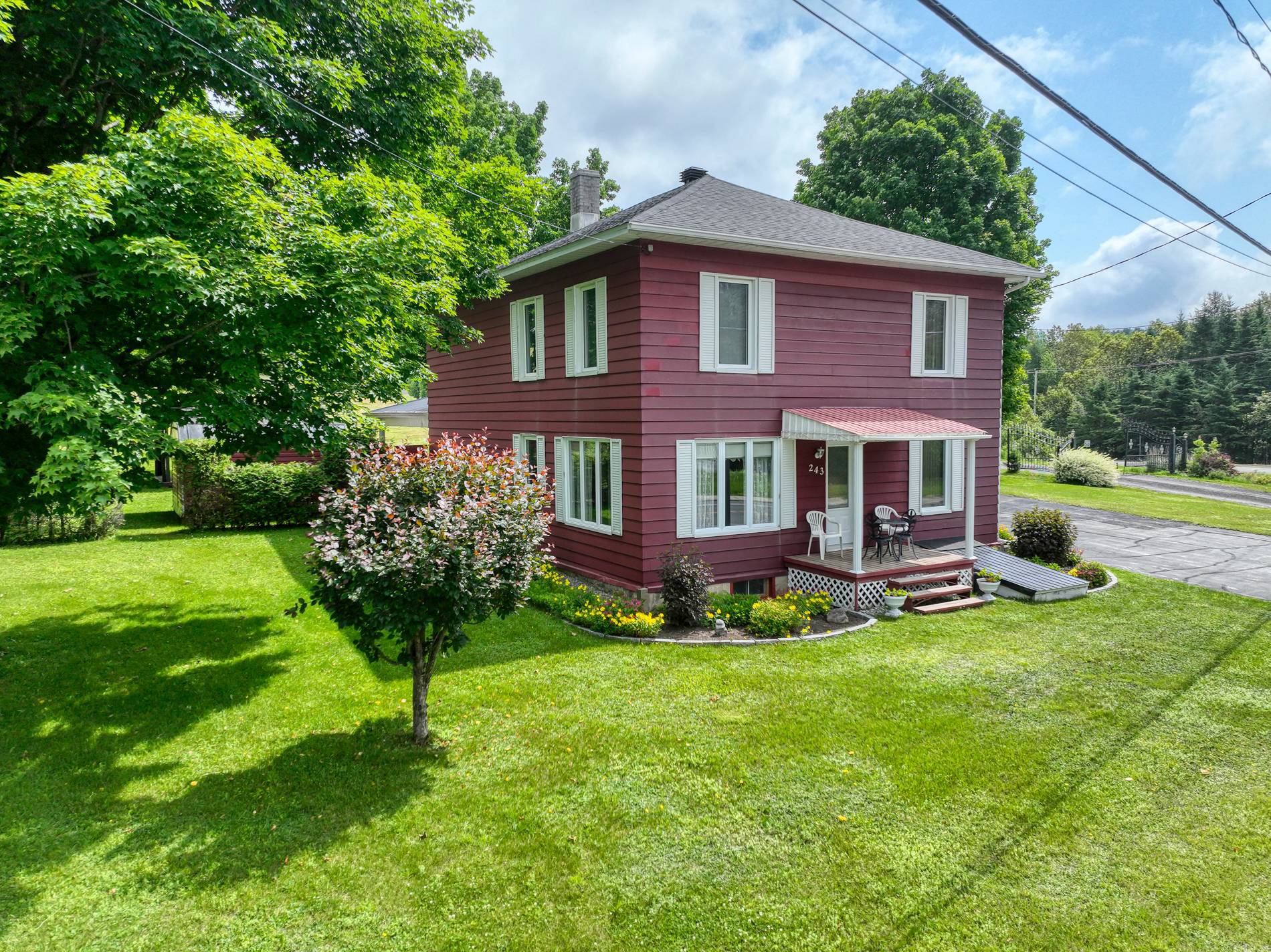 243 Av. Centrale S. — photo 1